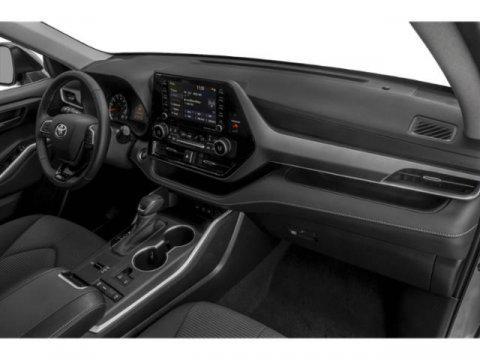 used 2022 Toyota Highlander car, priced at $31,900