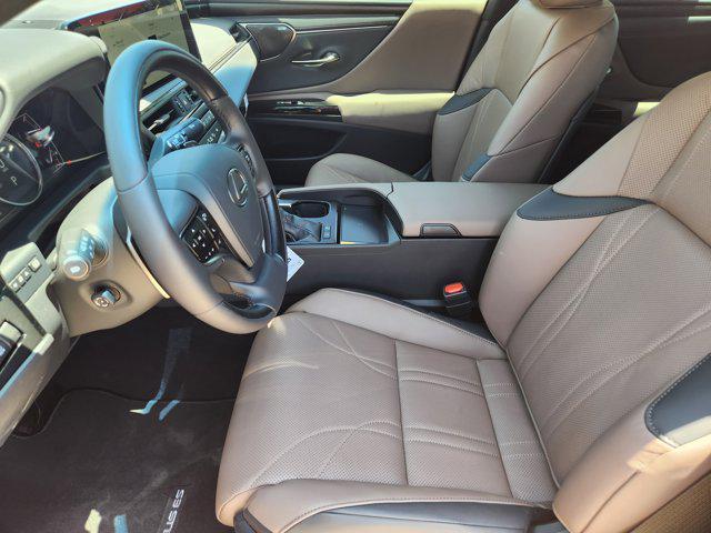 new 2025 Lexus ES 300h car