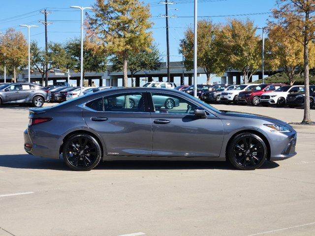 used 2022 Lexus ES 300h car, priced at $37,980