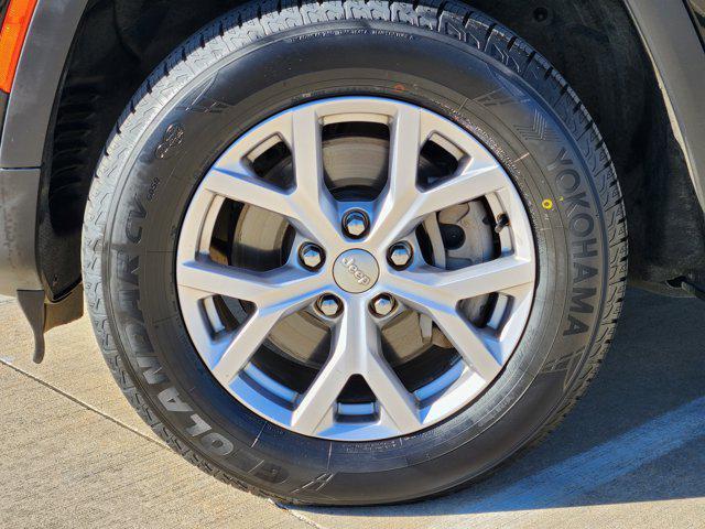 used 2022 Jeep Grand Cherokee L car, priced at $25,400