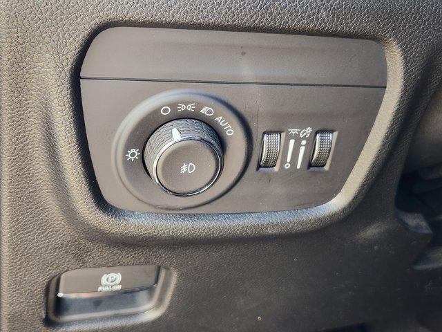 used 2022 Jeep Grand Cherokee L car, priced at $25,400