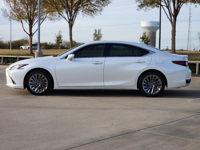 used 2025 Lexus ES 300h car, priced at $50,900