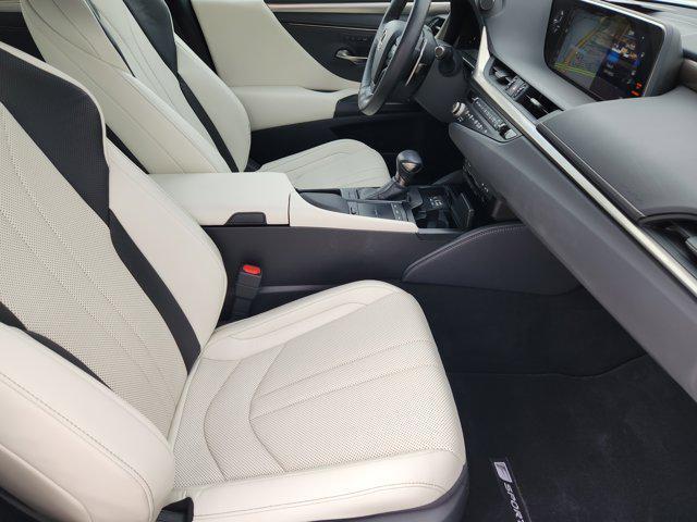 used 2021 Lexus ES 350 car, priced at $30,900