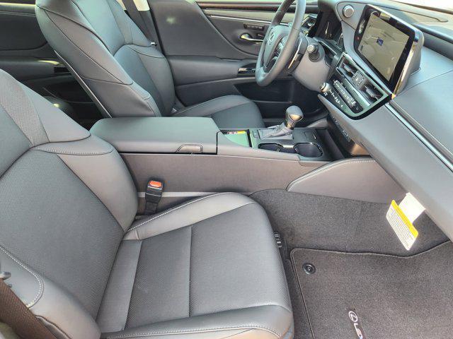 new 2025 Lexus ES 350 car, priced at $50,529
