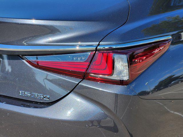 new 2025 Lexus ES 350 car, priced at $50,529