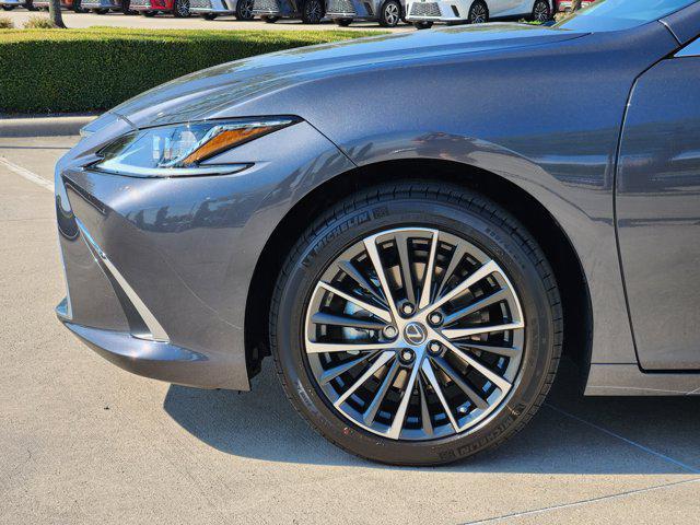 new 2025 Lexus ES 350 car, priced at $50,529