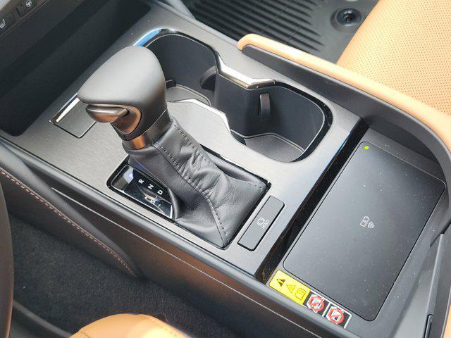 new 2025 Lexus ES 350 car, priced at $50,534