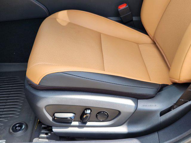 new 2025 Lexus ES 350 car, priced at $50,534