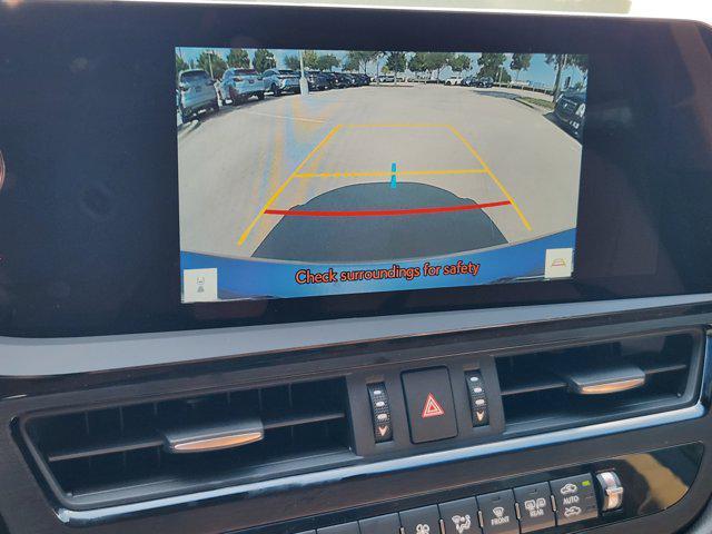 new 2025 Lexus ES 300h car, priced at $51,254