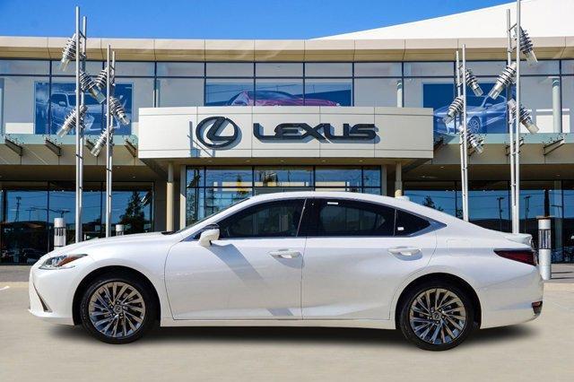 new 2024 Lexus ES 300h car, priced at $54,400