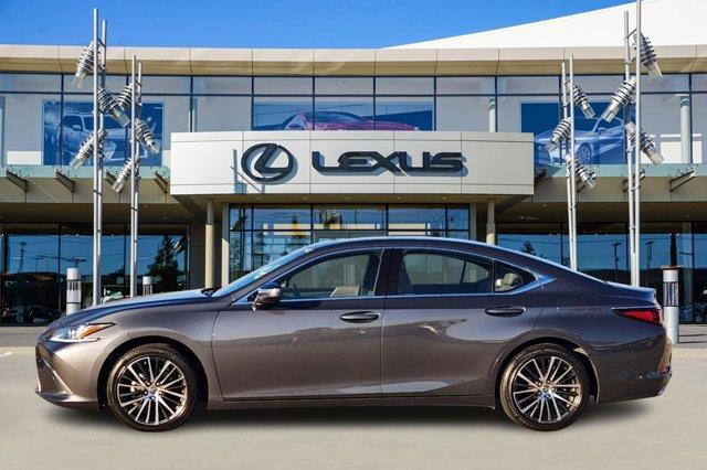 used 2024 Lexus ES 350 car, priced at $43,900