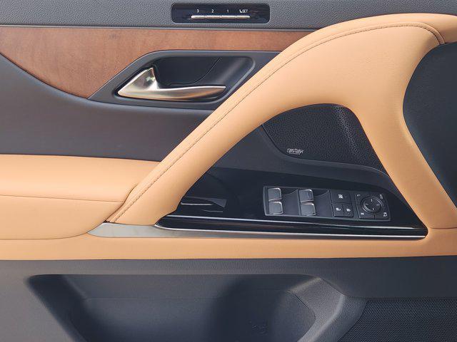 new 2025 Lexus LX 700h car, priced at $123,273