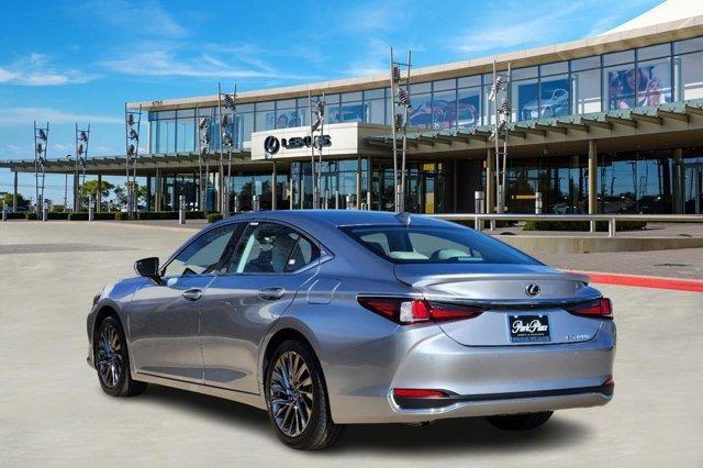 new 2025 Lexus ES 300h car, priced at $55,209