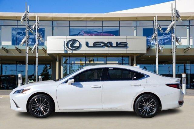 new 2025 Lexus ES 300h car, priced at $51,224