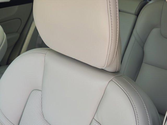 used 2023 Volvo XC60 car, priced at $37,900