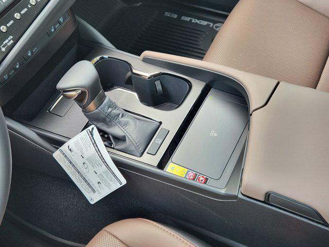 new 2025 Lexus ES 350 car, priced at $50,115