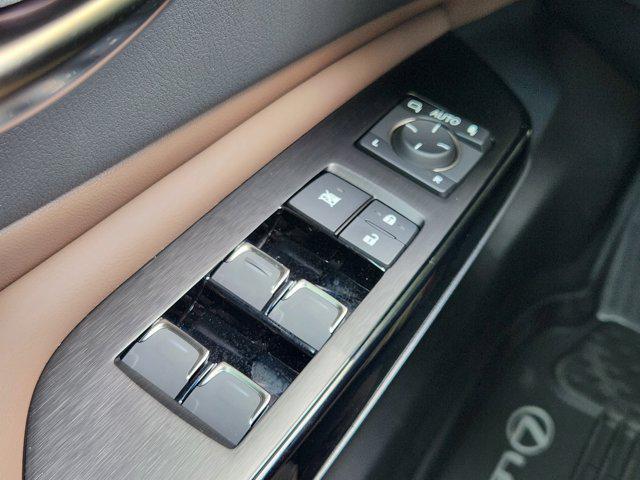 new 2025 Lexus ES 350 car, priced at $50,115