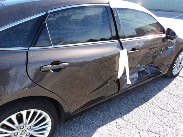 used 2020 Toyota Avalon Hybrid car, priced at $16,000