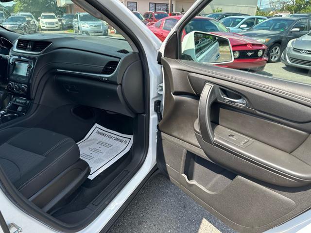 used 2016 Chevrolet Traverse car, priced at $8,995