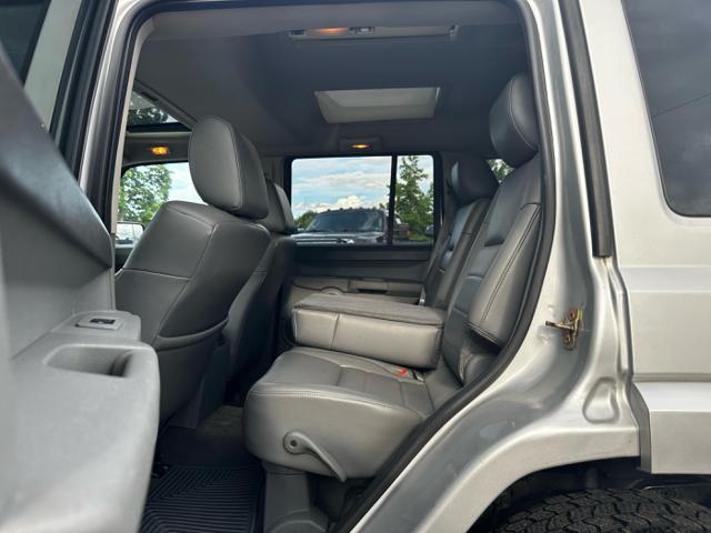 used 2006 Jeep Commander car, priced at $5,995