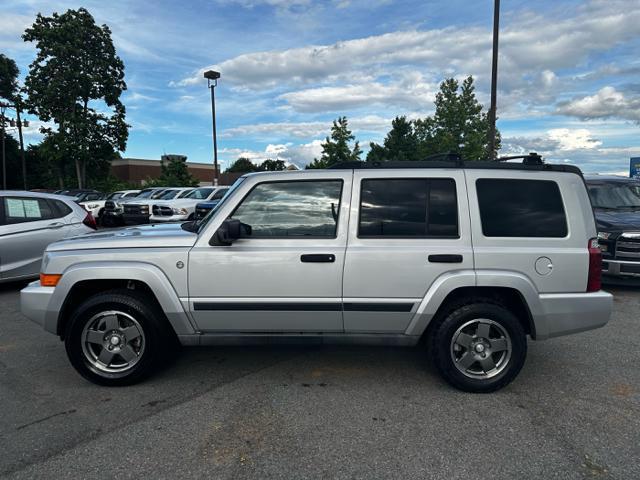 used 2006 Jeep Commander car, priced at $5,995