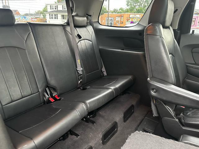used 2012 GMC Acadia car, priced at $5,995