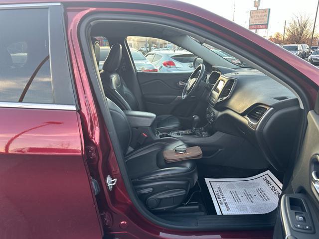 used 2019 Jeep Cherokee car, priced at $10,995