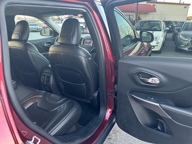 used 2019 Jeep Cherokee car, priced at $10,995