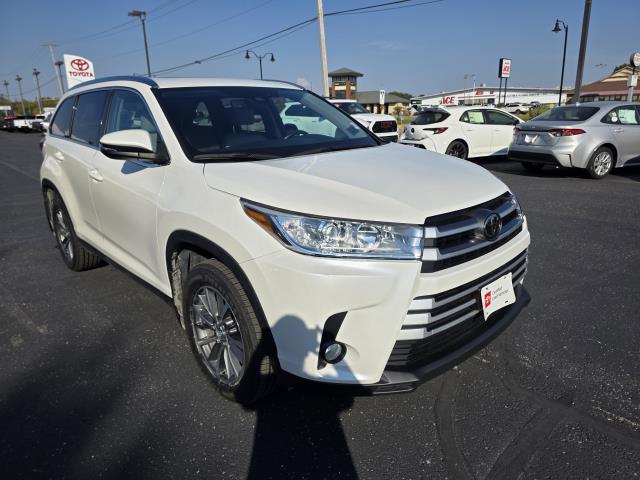 used 2019 Toyota Highlander car, priced at $25,495