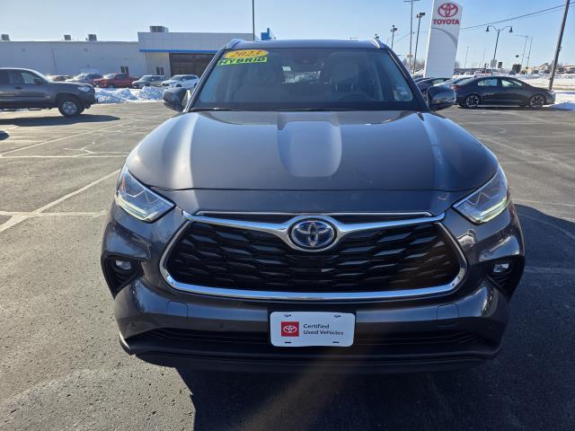 used 2023 Toyota Highlander Hybrid car, priced at $46,495