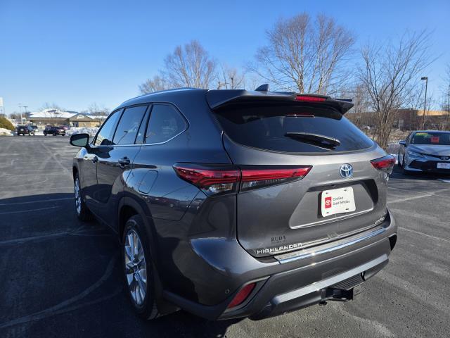 used 2023 Toyota Highlander Hybrid car, priced at $46,495