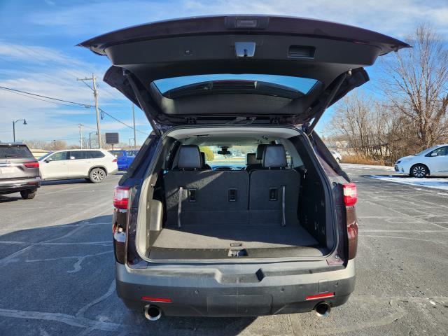 used 2020 Chevrolet Traverse car, priced at $25,495