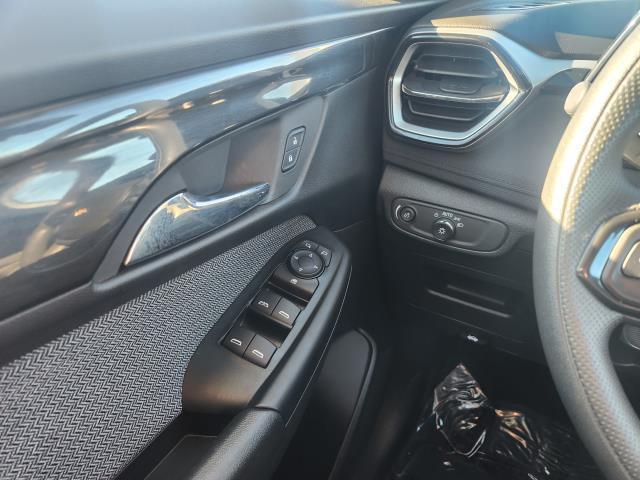 used 2024 Chevrolet TrailBlazer car, priced at $22,995