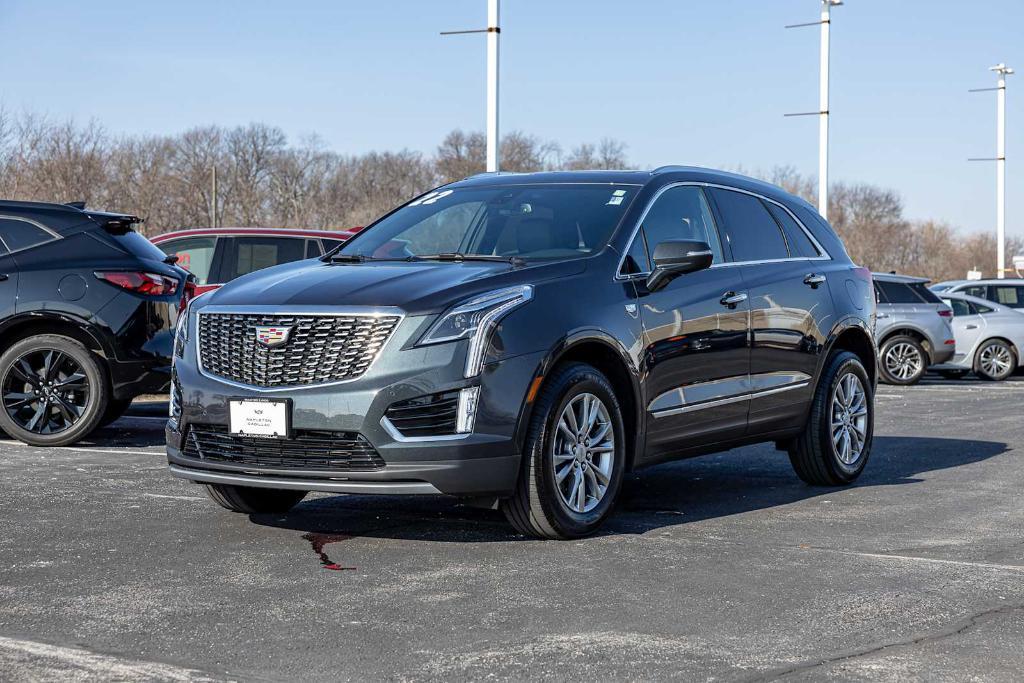 used 2022 Cadillac XT5 car, priced at $35,996