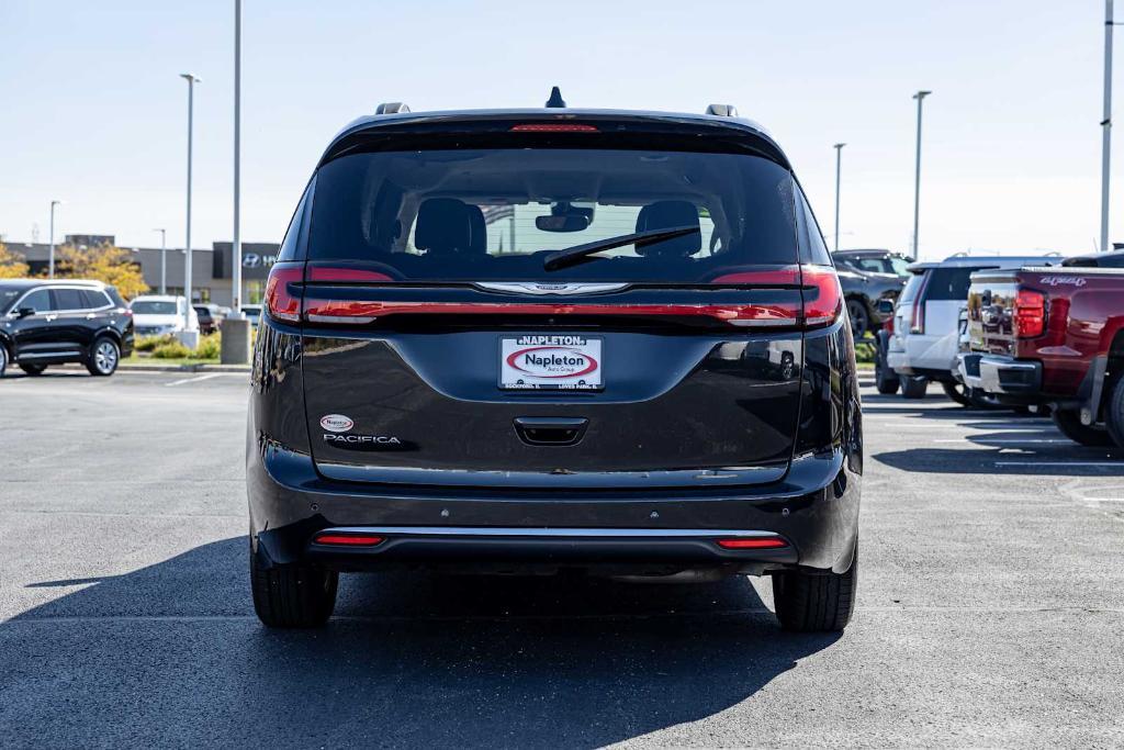 used 2022 Chrysler Pacifica car, priced at $24,995