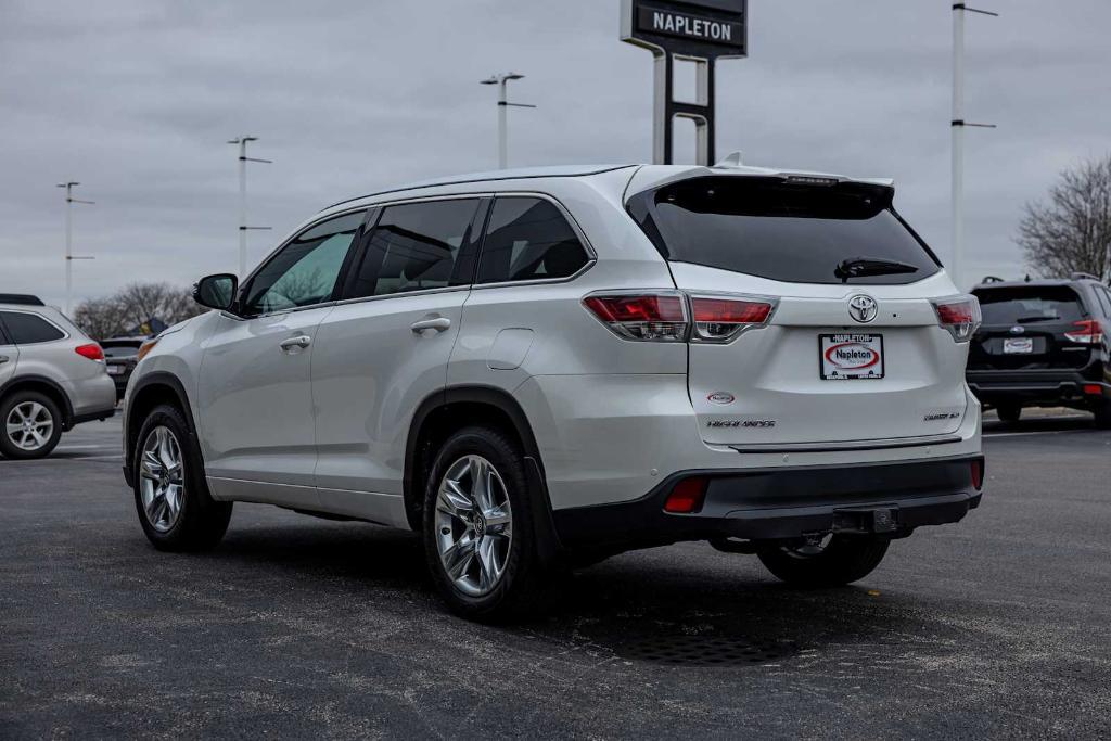 used 2016 Toyota Highlander car, priced at $20,990