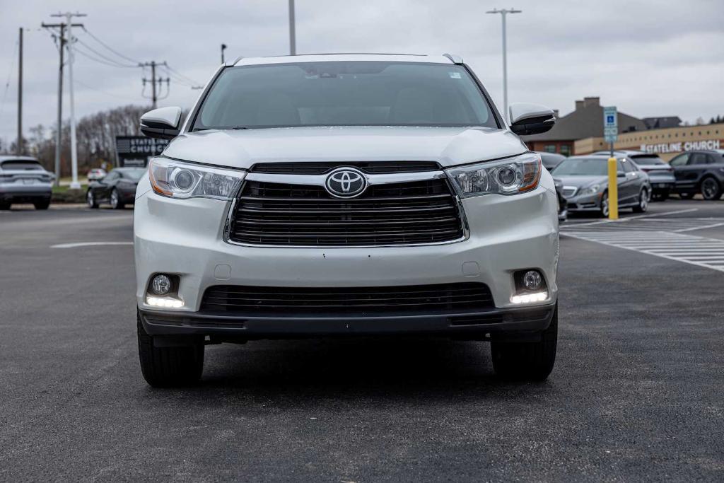 used 2016 Toyota Highlander car, priced at $20,990