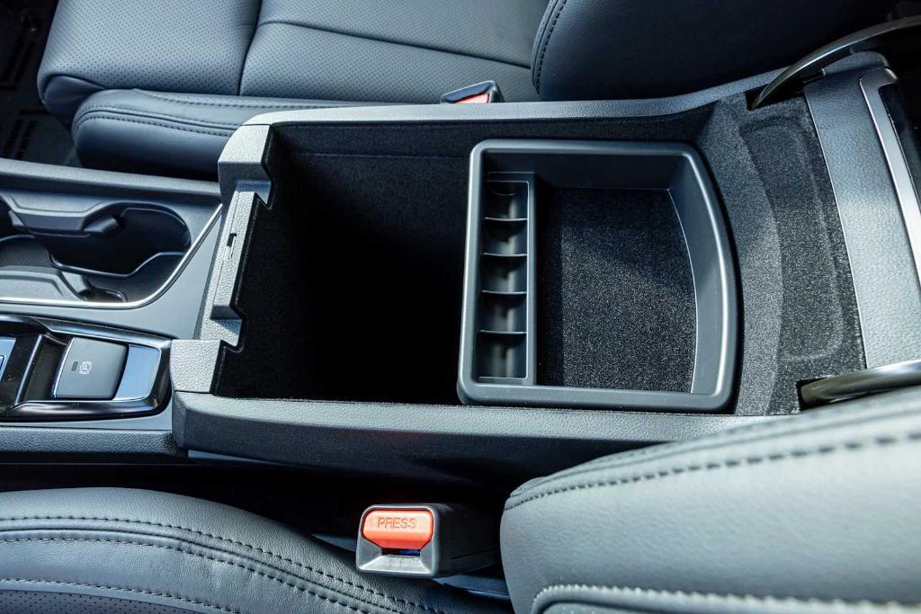 new 2025 Subaru Ascent car, priced at $55,923