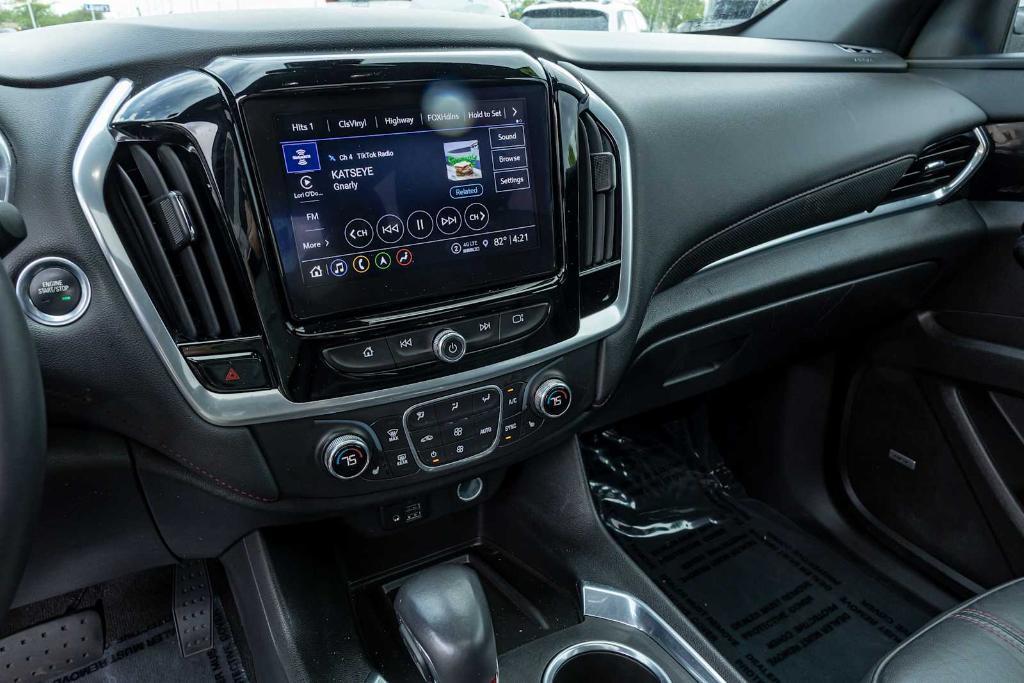 used 2022 Chevrolet Traverse car, priced at $36,500