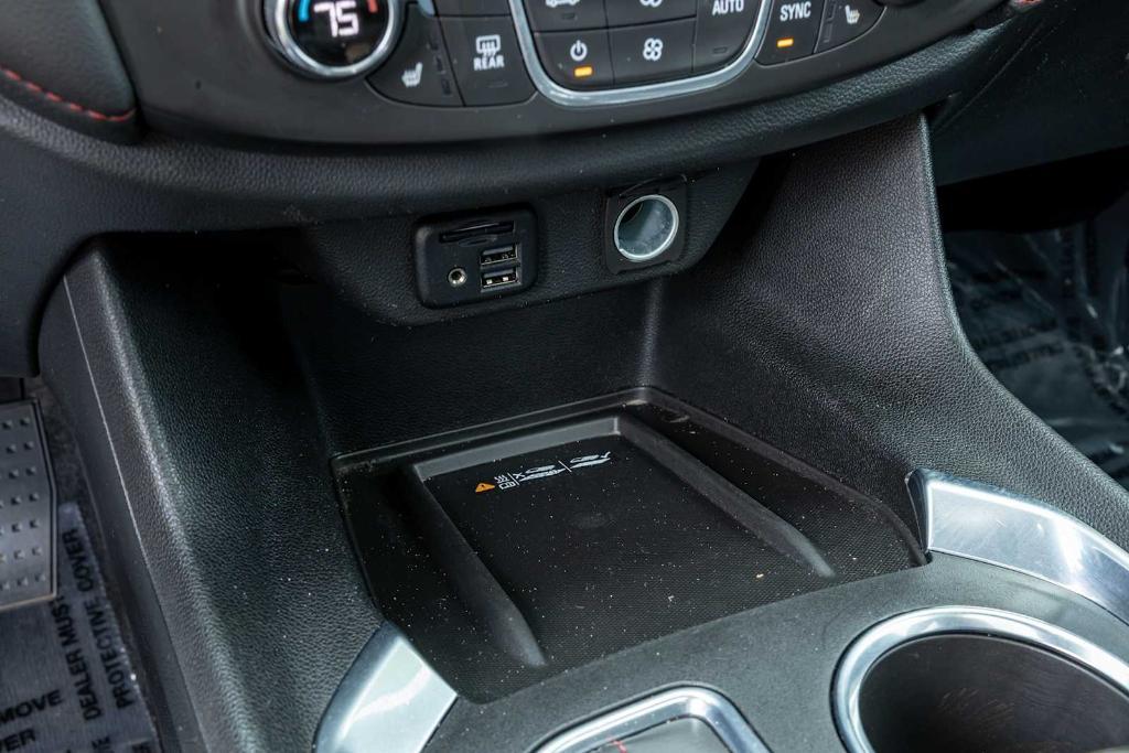 used 2022 Chevrolet Traverse car, priced at $36,500