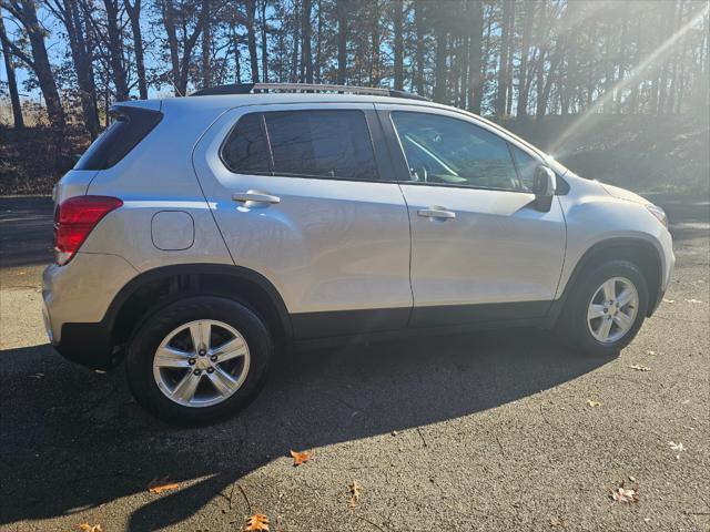 used 2022 Chevrolet Trax car, priced at $18,995