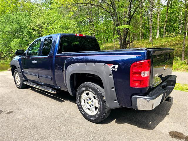 used 2009 Chevrolet Silverado 1500 car, priced at $10,995