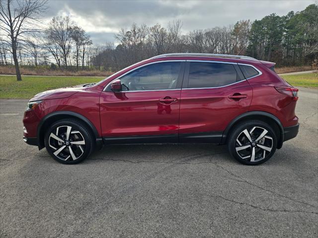 used 2020 Nissan Rogue Sport car, priced at $15,995