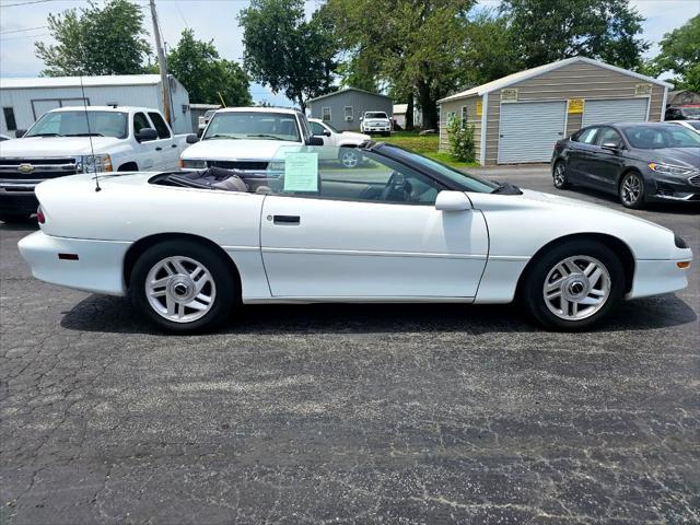 used 1995 Chevrolet Camaro car, priced at $5,550