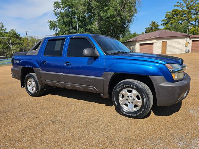 used 2003 Chevrolet Avalanche car, priced at $5,995