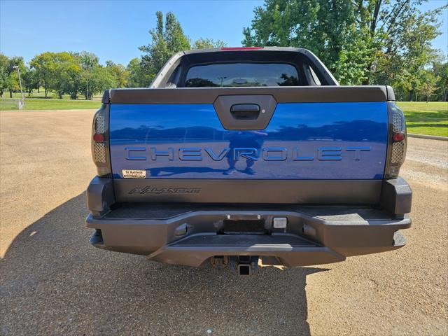 used 2003 Chevrolet Avalanche car, priced at $5,995