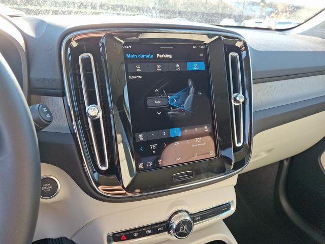new 2025 Volvo XC40 car, priced at $49,790