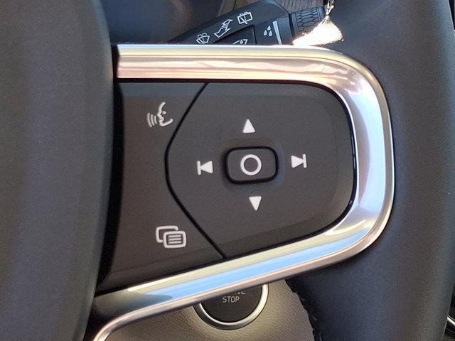 new 2025 Volvo XC40 car, priced at $49,790