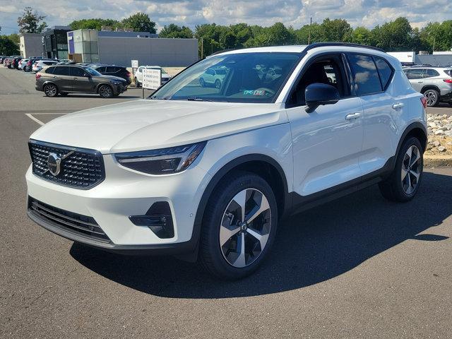 new 2025 Volvo XC40 car, priced at $48,315