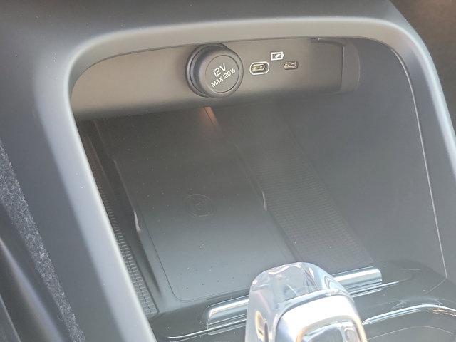 new 2025 Volvo XC40 car, priced at $48,315